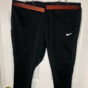 Nike Plus Size Leggings